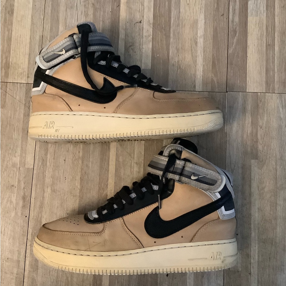 Nike Tan and Black Sneakers Premium Suede and Leather